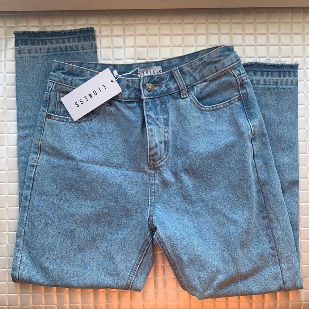 Princess Polly “Mind Over Matter Mom Jeans”